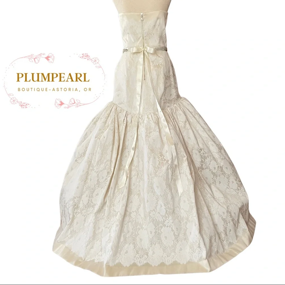 An Original Milly of New York Vintage Custom wedding gown - Picture 7 of 16